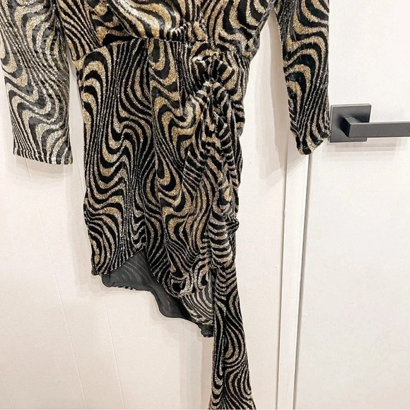 Dodo Bar Or Ava wrap-effect ruched metallic velvet dress size 42 - Picture 8 of 15